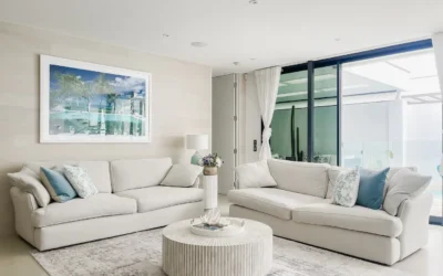 Exquisite 3 Bed Home with Pool, Parking & Walk to Beach